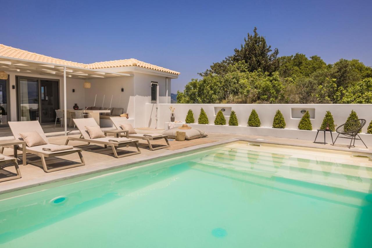 Villa Mirto - Iris Sunset Villas Lépedha Zewnętrze zdjęcie